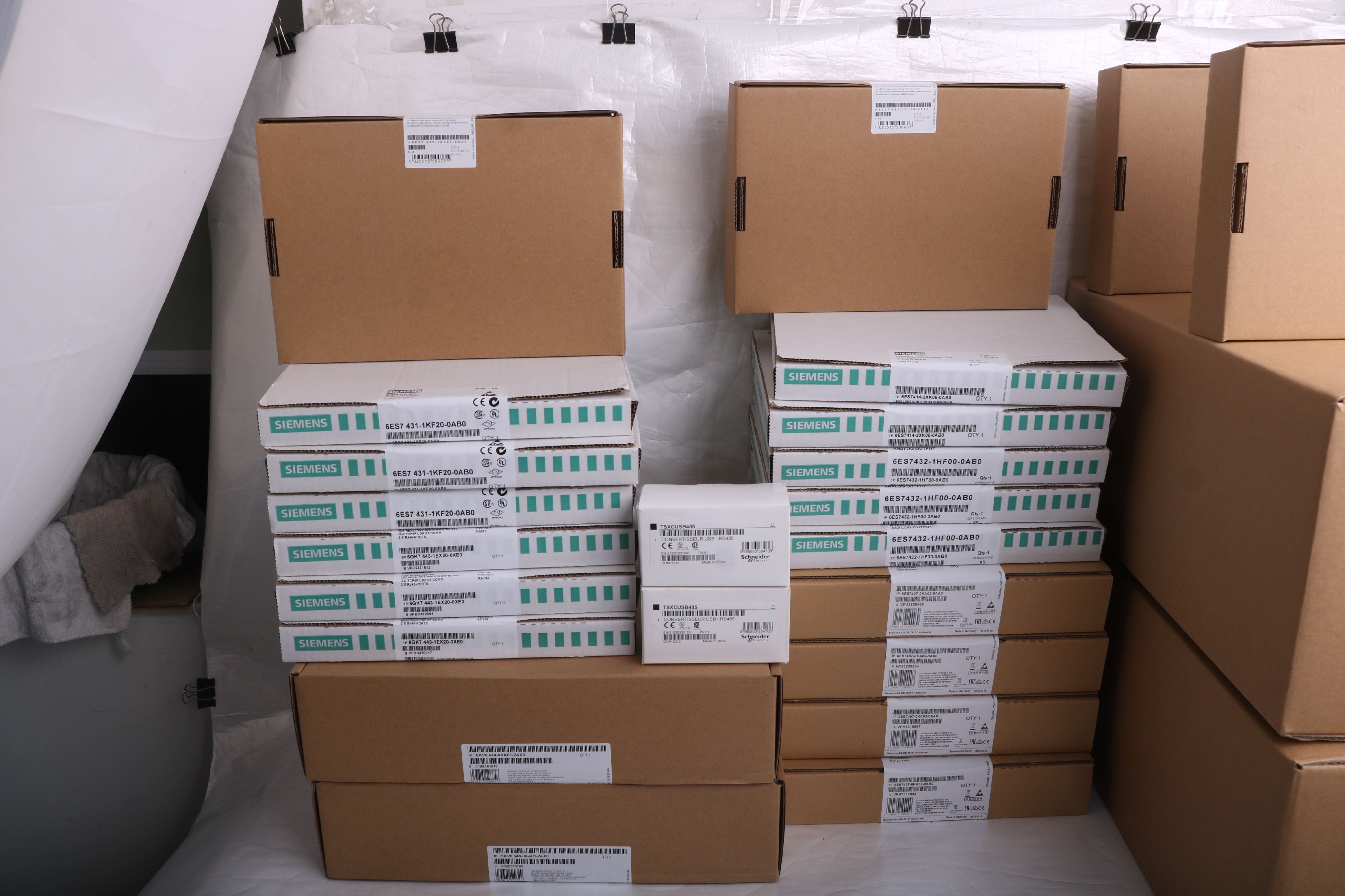 AMIKON warehouse