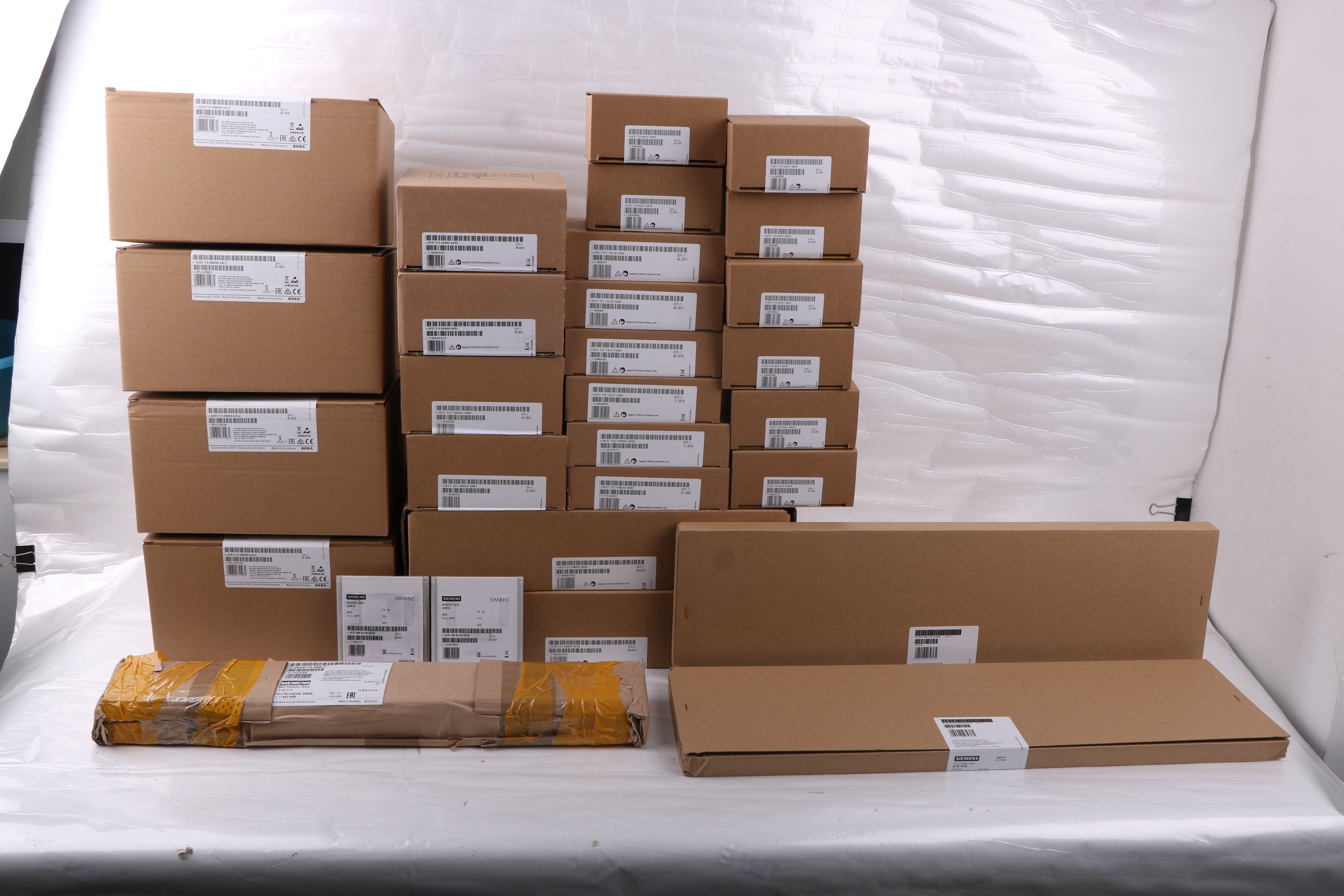 AMIKON industrial automation warehouse